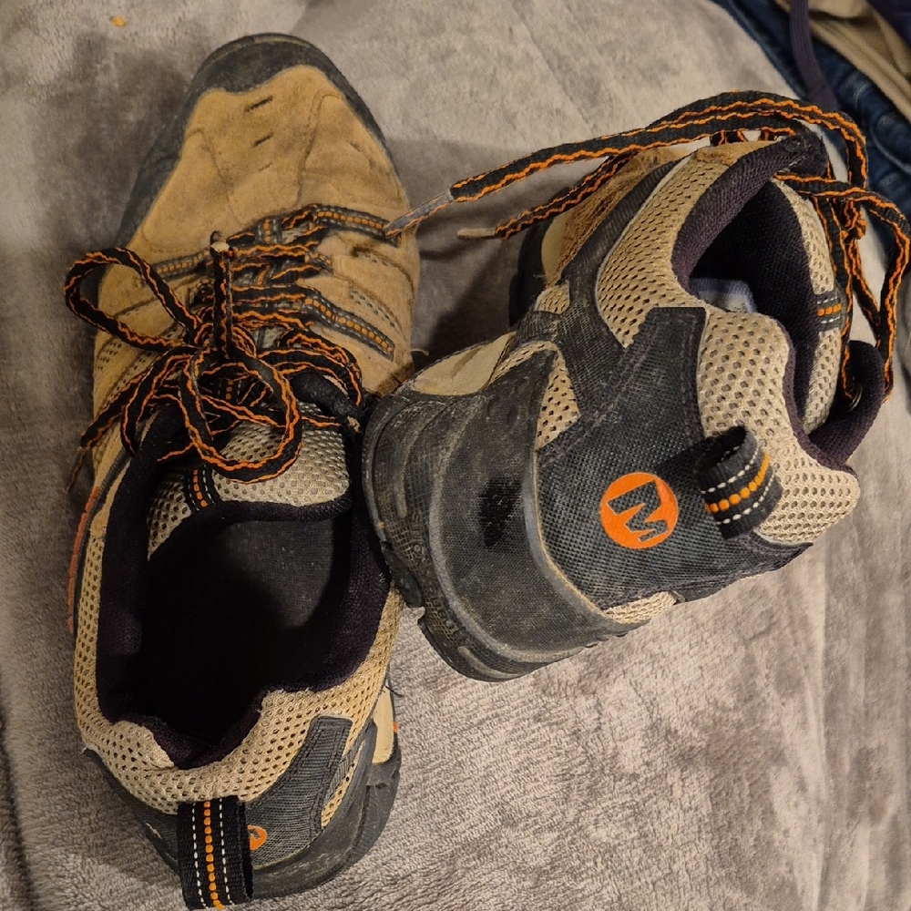Merrell Outdoor Shoes with Orange and Beige